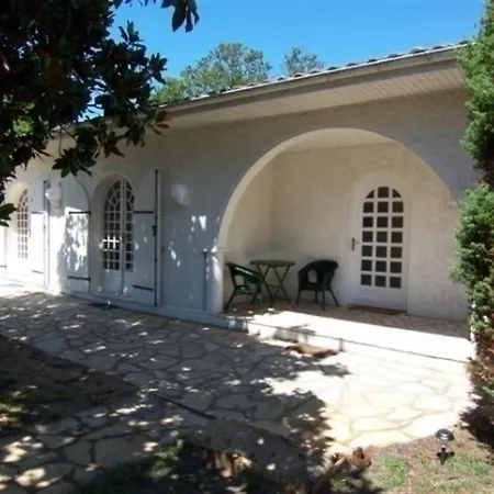 House De 100m² En Bord De Golf. * Pyla-sur-Mer