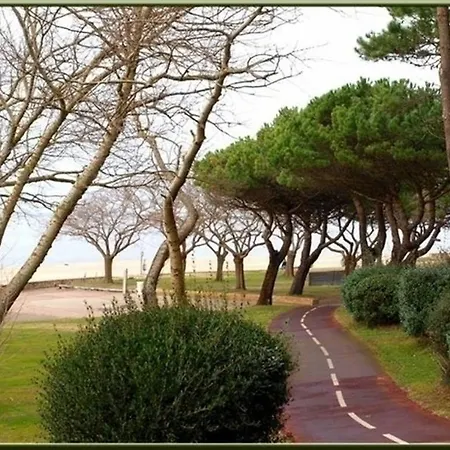 Villa House De 100m² En Bord De Golf.
