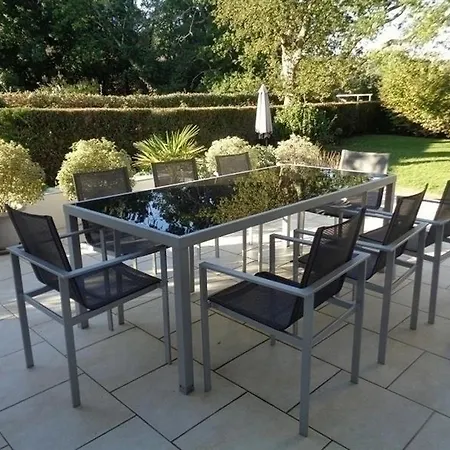 House De 100m² En Bord De Golf. Villa *