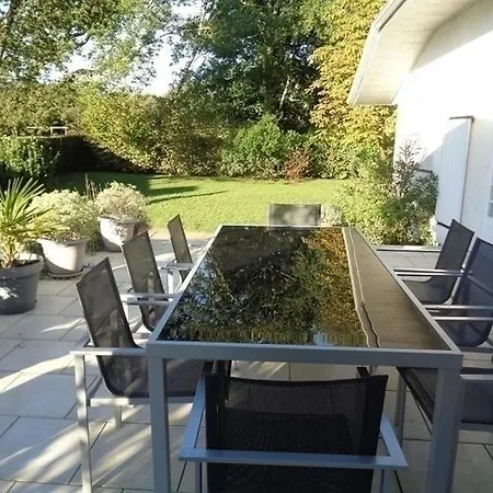 House De 100m² En Bord De Golf. Villa