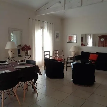 House De 100m² En Bord De Golf.