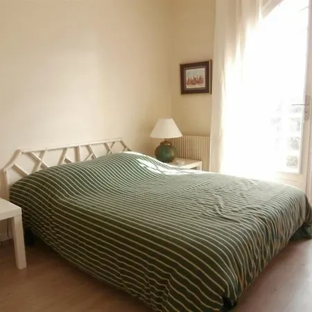 House De 100m² En Bord De Golf. Pyla-sur-Mer