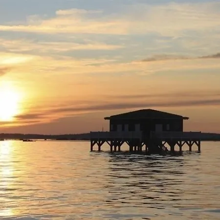 House De 100m² En Bord De Golf. * Pyla-sur-Mer