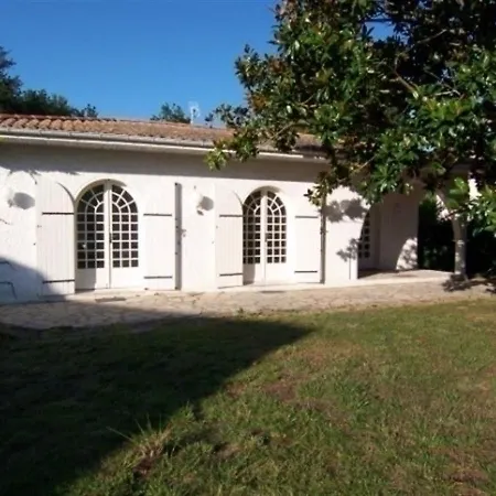 House De 100m² En Bord De Golf. *